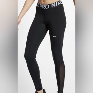 Nike Pro women's workout pants - Large